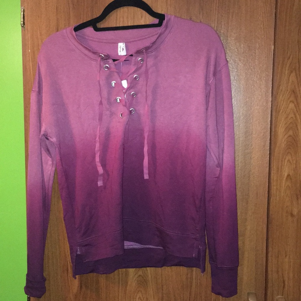 Lace up Pullover